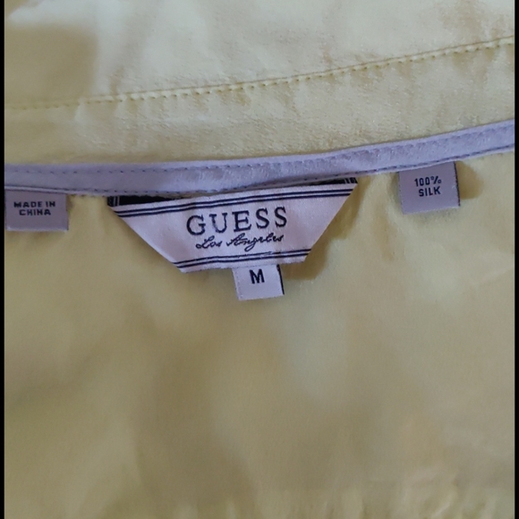 100% Silk Guess sleeveless blouse - Picture 3 of 4